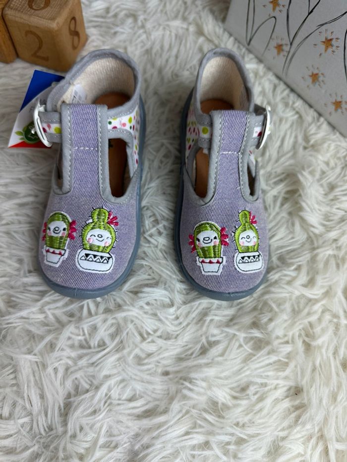 Paire de chaussons Babybotte taille 22 - photo numéro 3