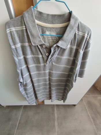 Polo gris