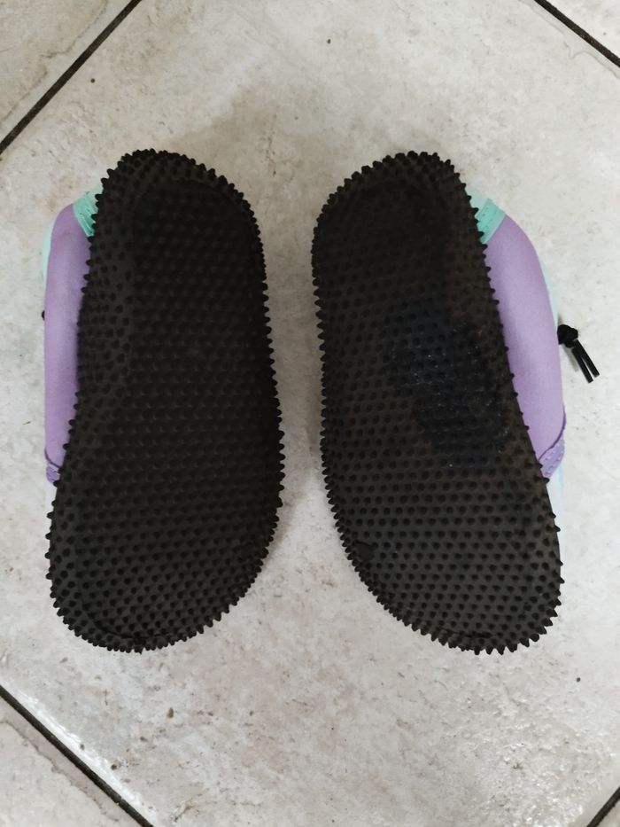 Chaussures chaussons de plage pointure 24 Disney reine des neiges - photo numéro 2