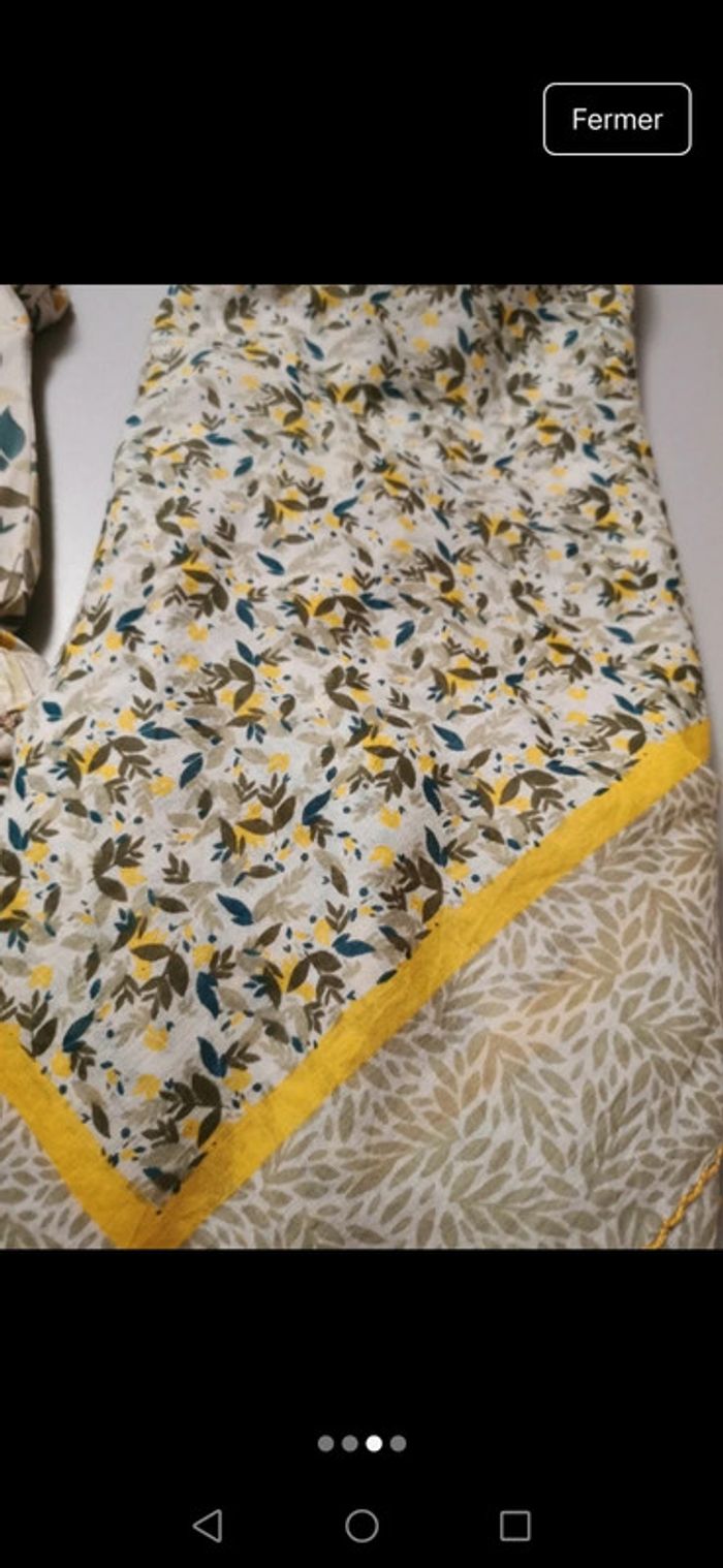 Robe 8 ans et son foulard - photo numéro 3