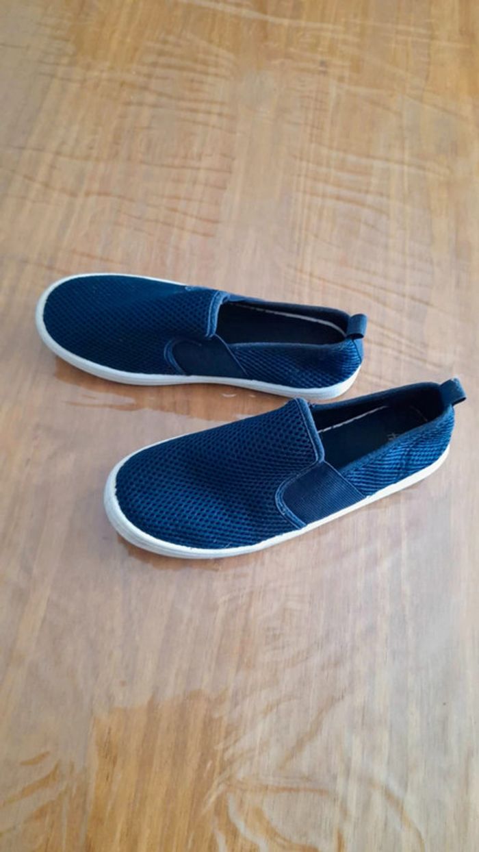Ballerines en mesh bleu marine pointure 34 - photo numéro 2