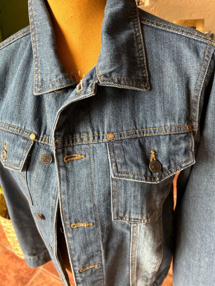 Veste en jean neuve taille unisexe 40/42 de la marque 3 suisses collection - photo numéro 3
