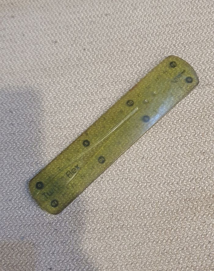 Petite règle 15cm jaune flex