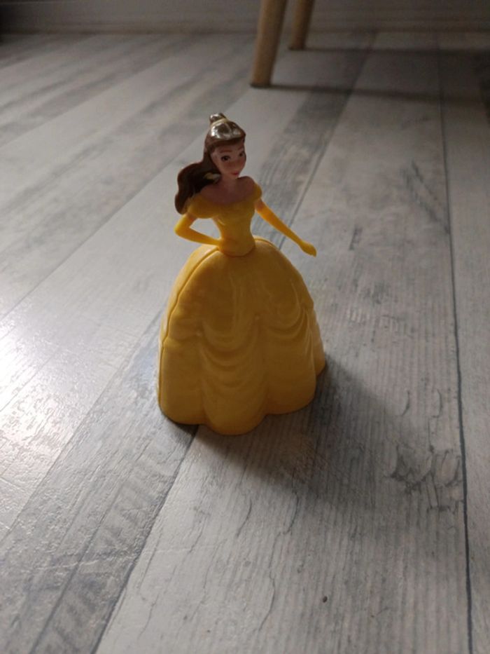 Figurine Belle