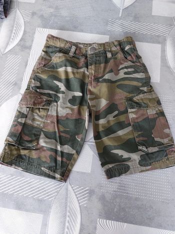 Short type militaire