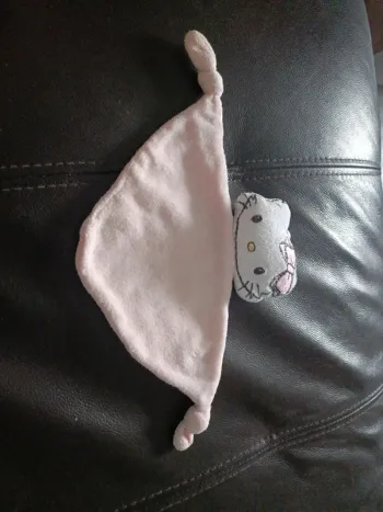 Sos  doudou Hello Kitty peluche bébé