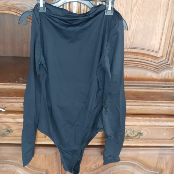 Body taille 36/s shein - photo numéro 3