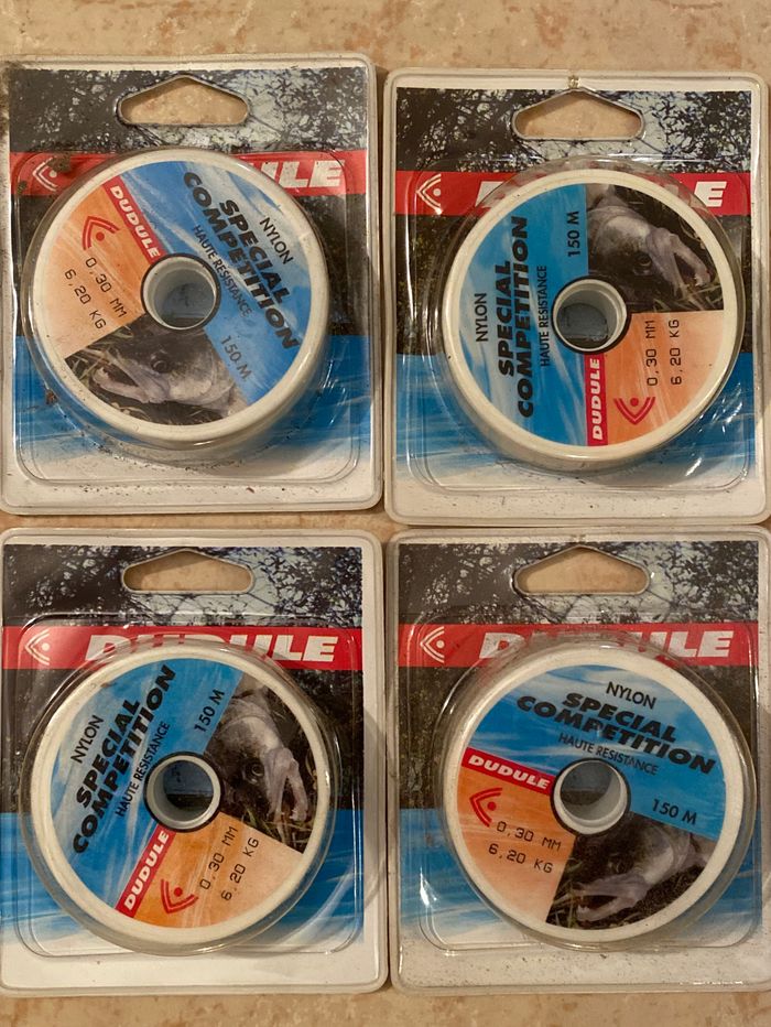 Lot de rouleaux de fil de pêche dudule 150mètres nylon special competition