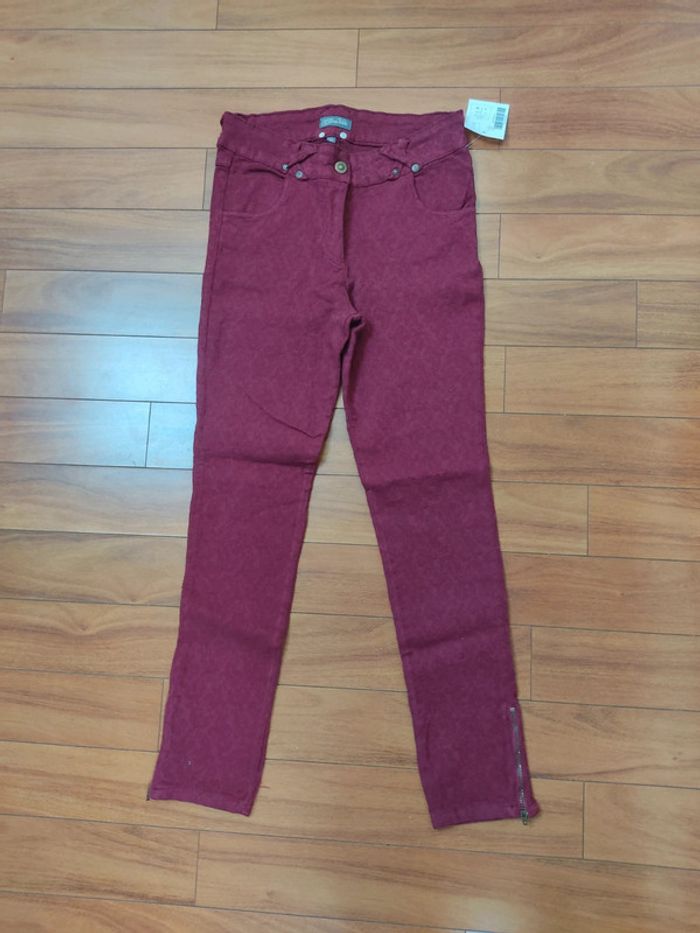 Pantalon bordeaux femme broderie florale 38 M Neuf - photo numéro 5