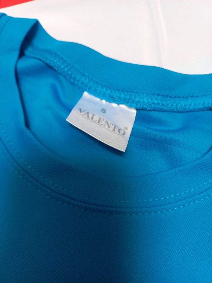 2 tee-shirts sport - photo numéro 3