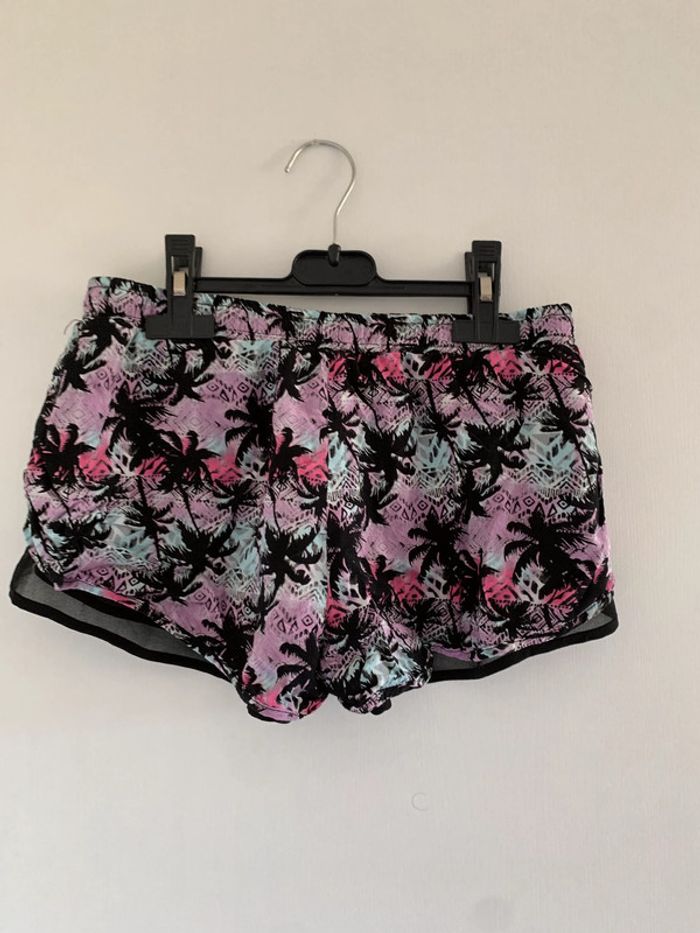 Short noir et rose à motifs palmier Jennyfer - photo numéro 3