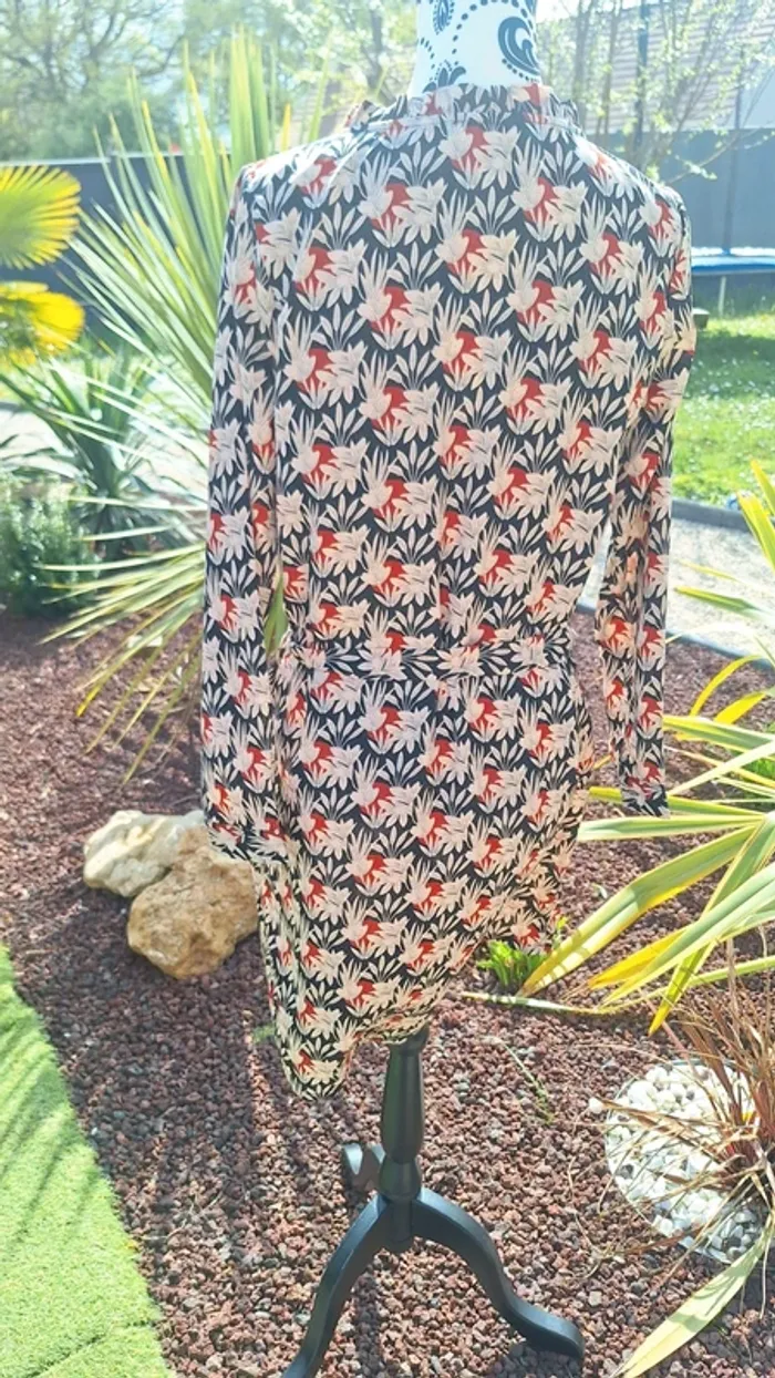 Superbe robe fleurie taille S/M comme neuve - photo numéro 5