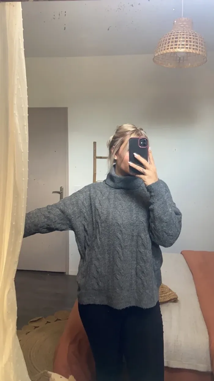 Pull gris - photo numéro 4