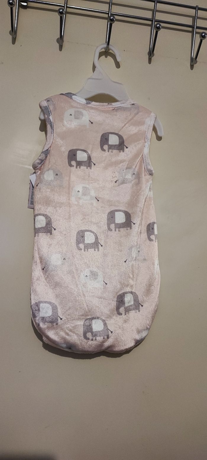 Gigoteuse bébé fille