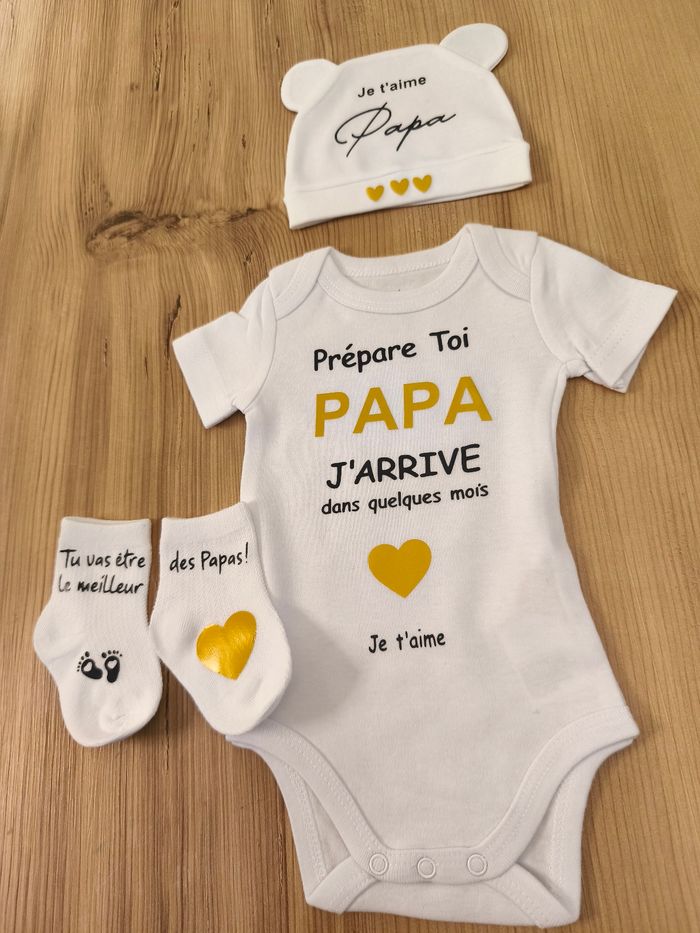 Ensemble bébé bodie bonnet et chaussettescadeau papa annonce grossesse - photo numéro 3