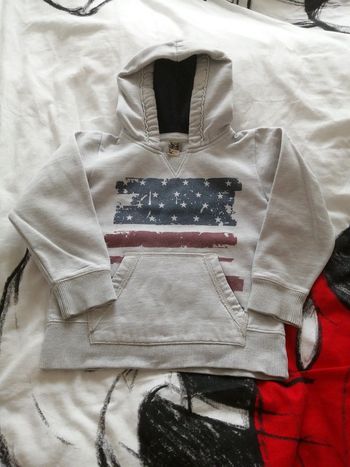 Sweat garçon tape à l' oeil