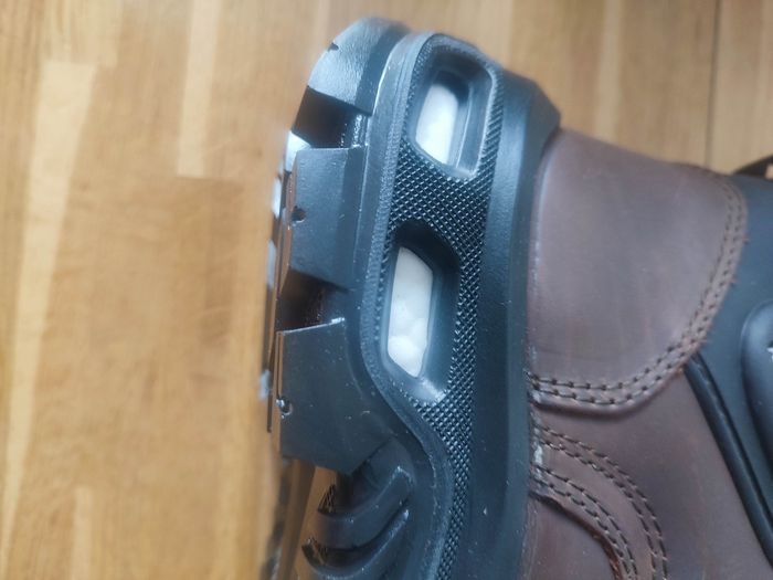 Chaussures de sécurité montante - photo numéro 4