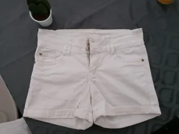 Short blanc