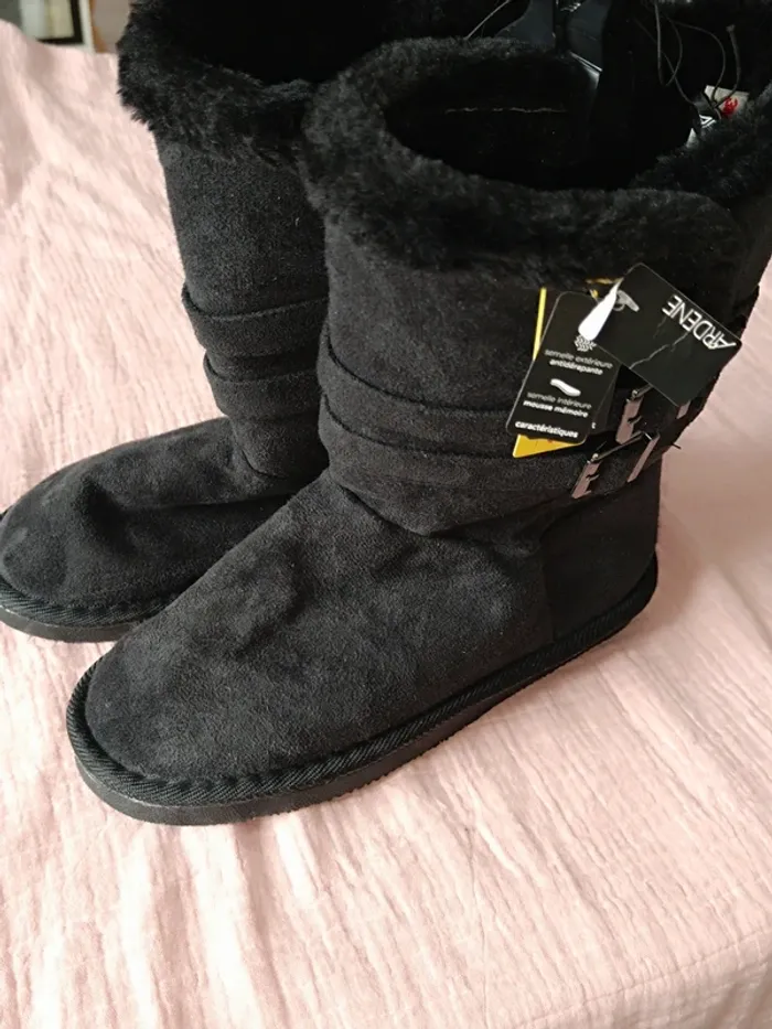 Bottine fourré🖤pointure 39-40