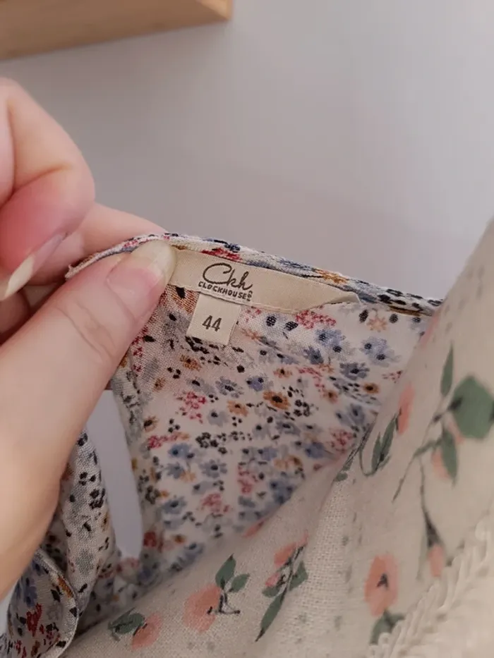 🎀jolie robe d'été blanche motif fleur bleu taille 44 c&a 🎀 - photo numéro 4