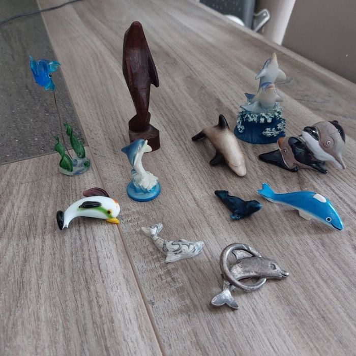 Lot 11 figurines Dauphin
