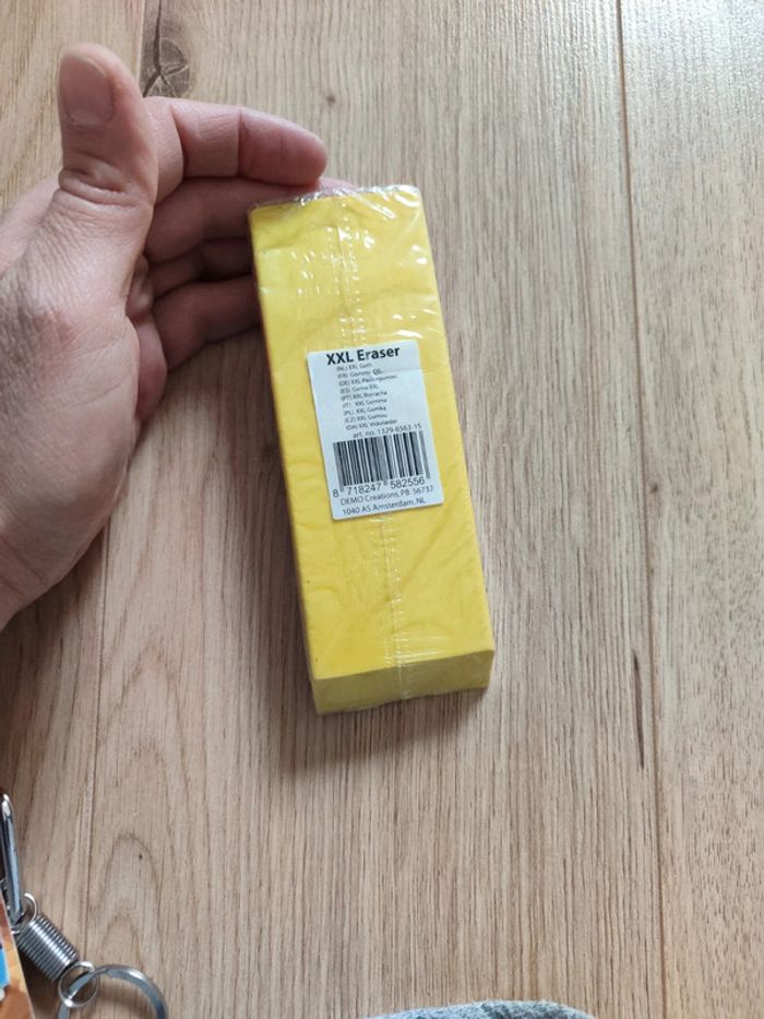 Gomme géante - photo numéro 3