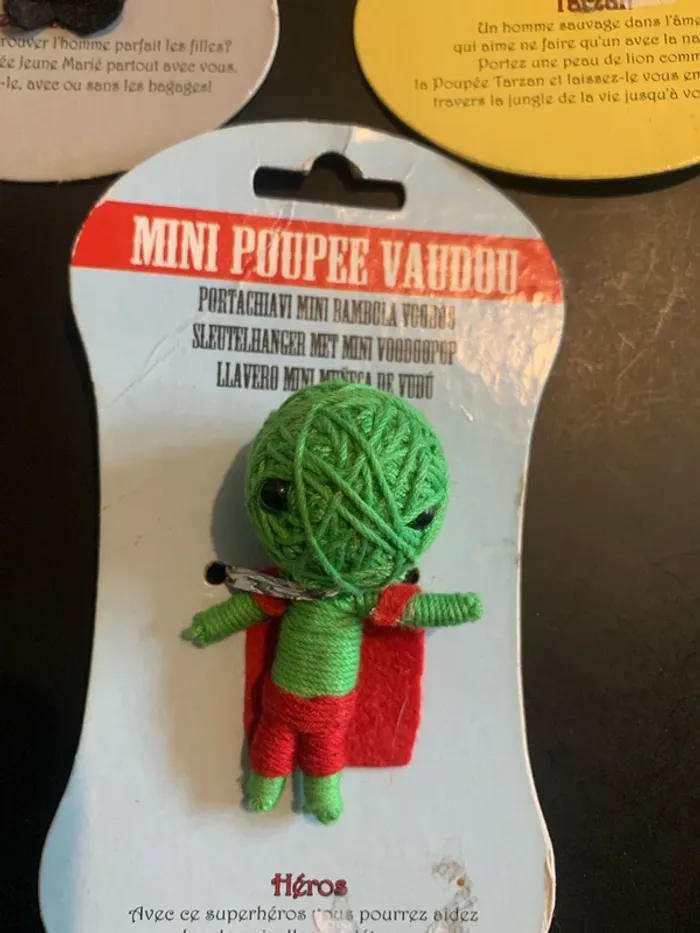 L’or de 3 mini poupées vaudou - photo numéro 4