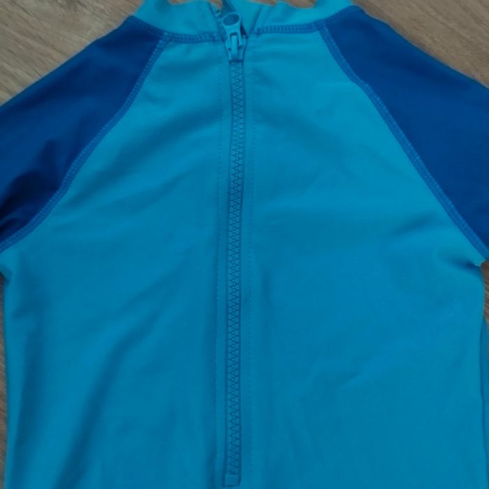 Combinaison Anti uv baby shark 2-3 ans - photo numéro 3