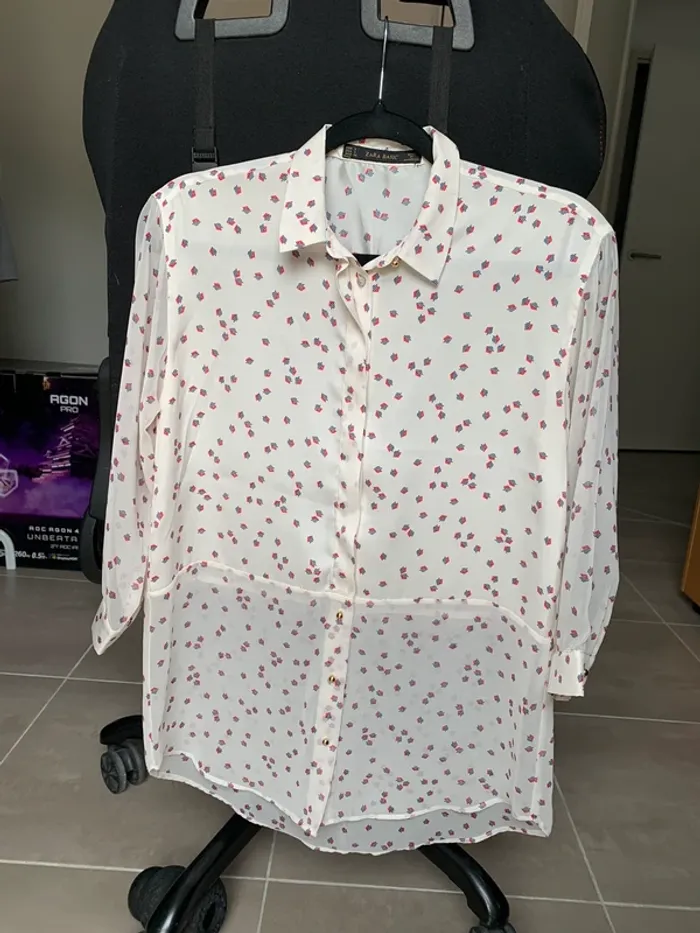 Blouse Zara taille S blanc crème à motif