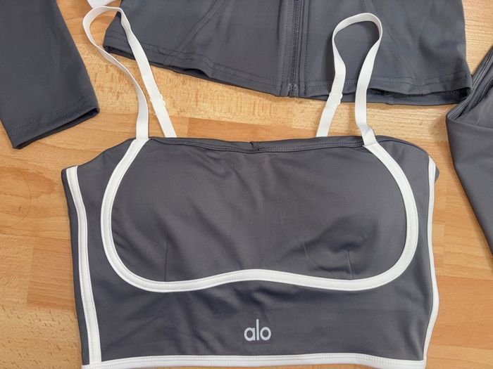 Alo yoga - photo numéro 2