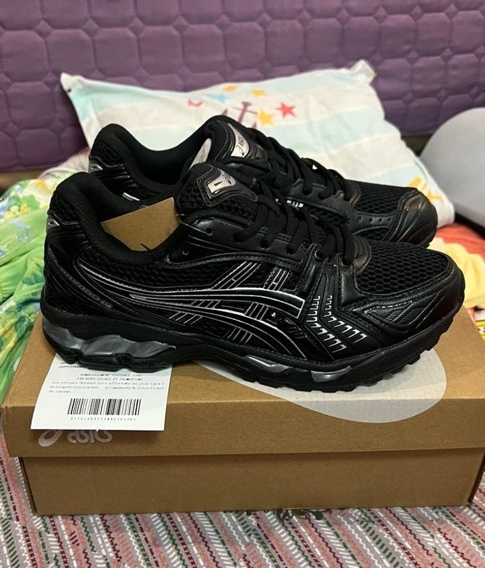 ASICS Gel-Kayano 14 taille 43.5 - photo numéro 6