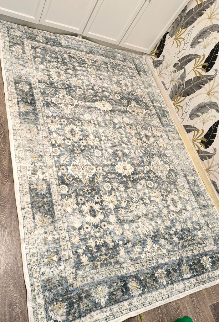 Tapis neuf tout doux