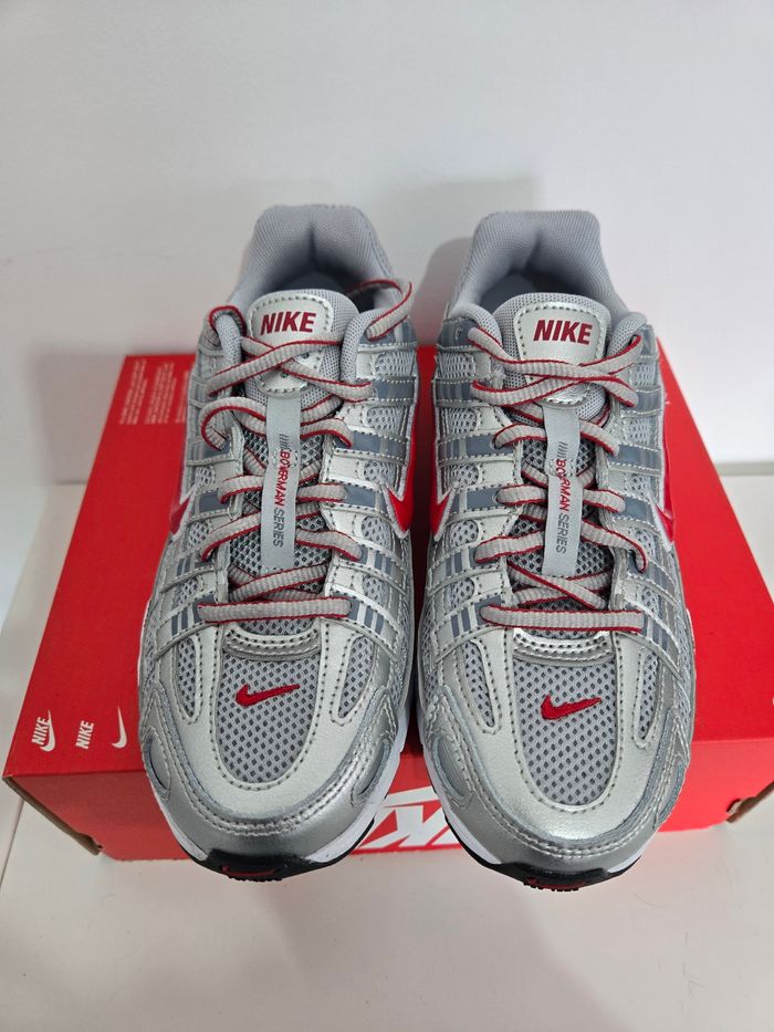 Nike p6000 taille 35 neuves gris argenté rouge neuves - photo numéro 3