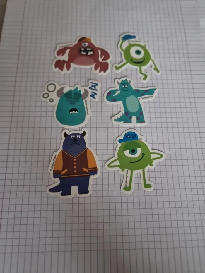 Lot d'autocollants thème pixar monstre et compagnie (lot H)