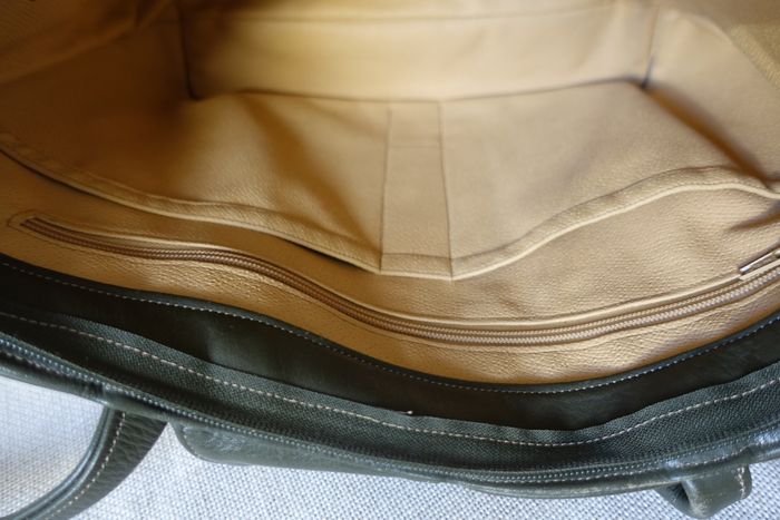 Grand sac vintage en cuir vert - Création artisan indépendant - photo numéro 5