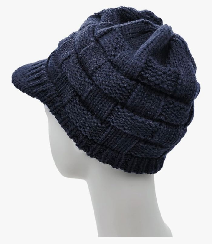 Bonnet femme hiver avec visière bordeaux - photo numéro 4
