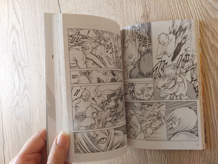 Manga "Claymore T1 La tueuse aux yeux d'argent" - photo numéro 7
