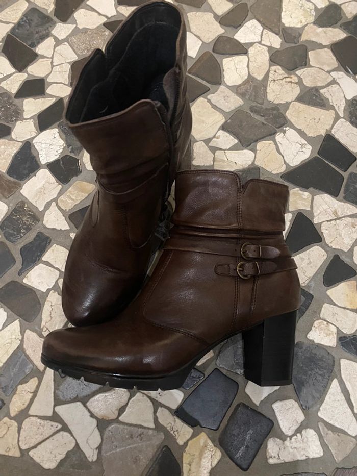Bottines à talons cuir