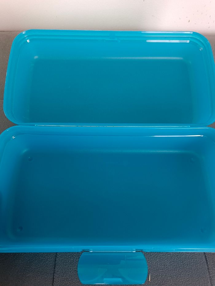 Boîte Tupperware - photo numéro 2