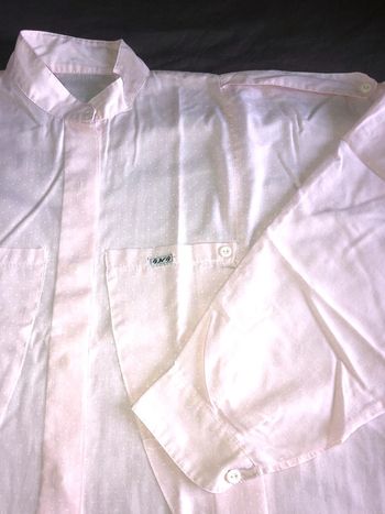 Chemise rose pois blanc