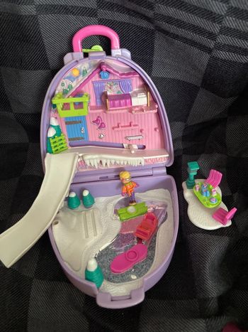 Polly pocket valise