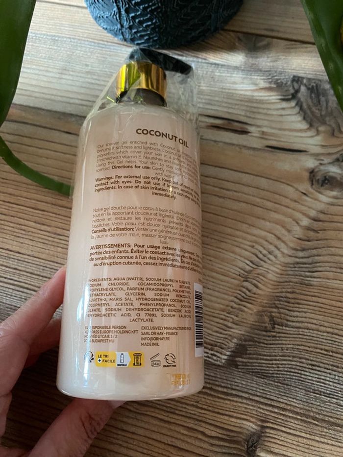Gel douche hydratant - Huile de coco & vitamine E - 500 ml - photo numéro 4