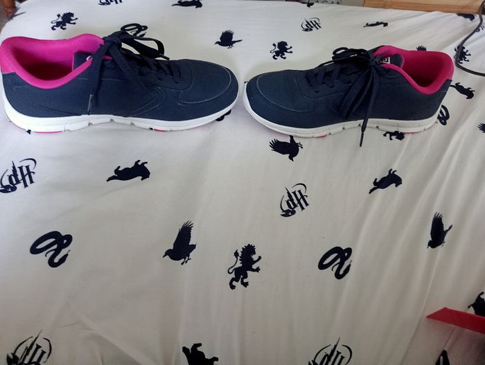 Baskets umbro taille 38 casi neuve - photo numéro 2