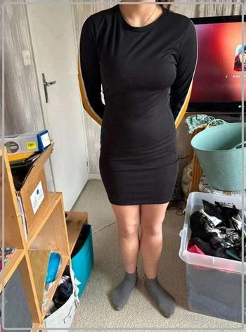 Robe taille 38  mais  plus  36marque  pull &  bear