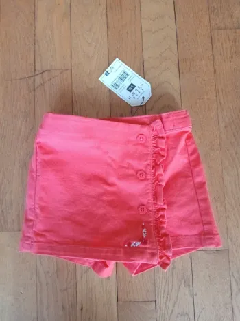 Jupe short Sergent Major rouge Neuve 3 ans