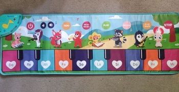 Piano en tissus musical