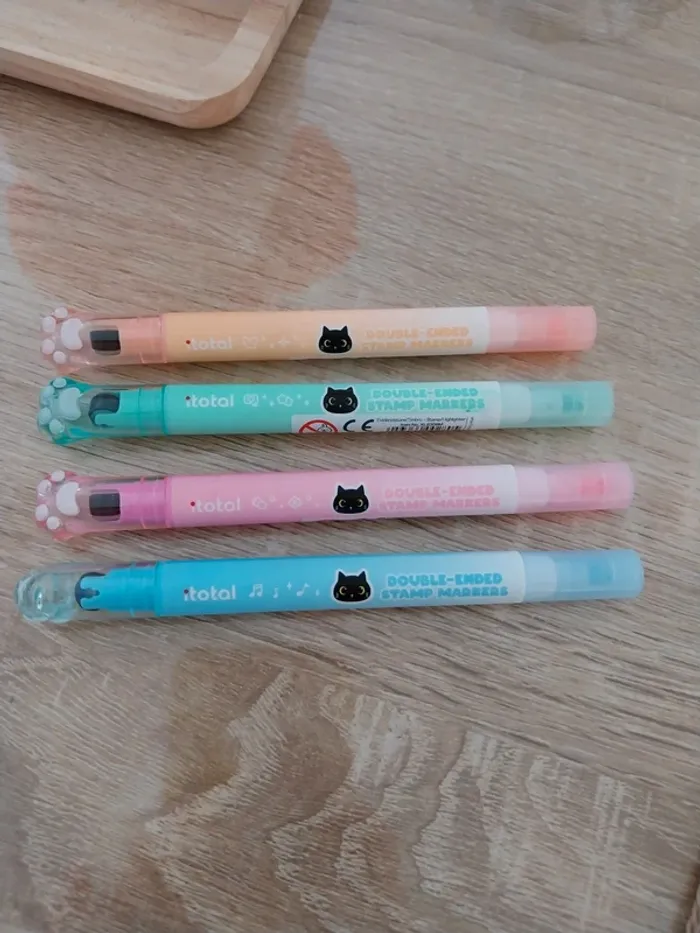 Lots de 4 surligneurs /tampons