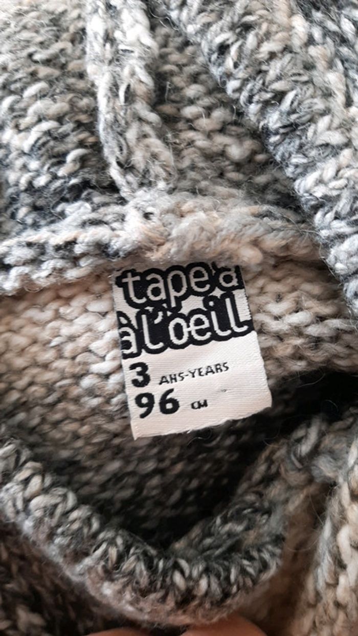 Pull avec capuche - photo numéro 3