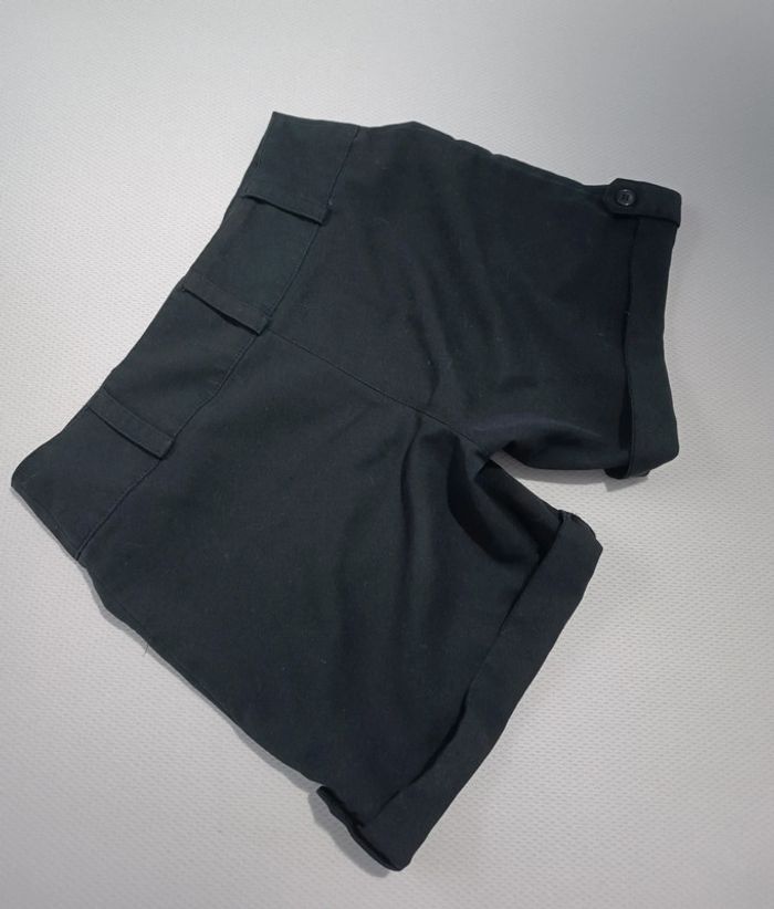 Short noir 36 - photo numéro 4