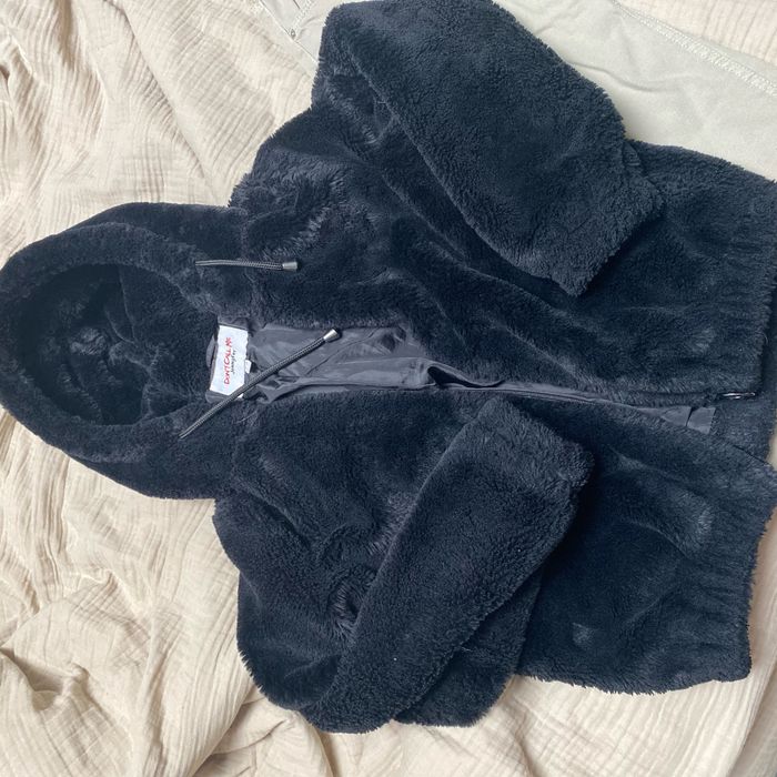 Manteau fausse fourrure